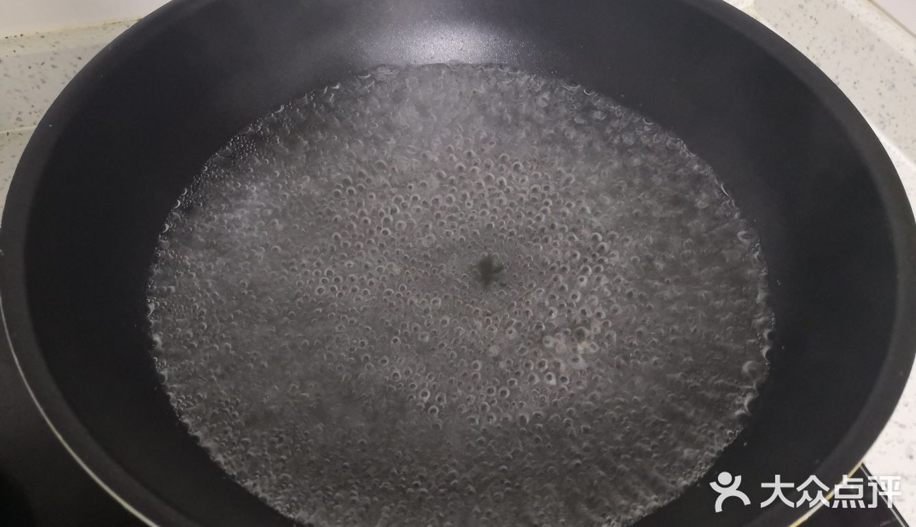 现在疫情严峻的时候，冰箱里是否都空空的