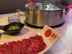 -今日潮牛(张江万科翡翠公园店)