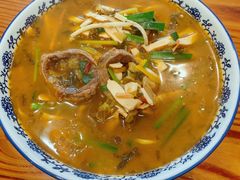 精选酸菜牛腱子面-陈八两面家(华孚写字楼店)