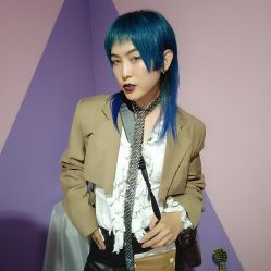 -变画·发型STUDIO