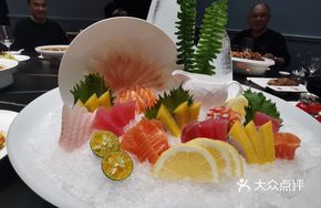 Glacier Salmon Sashimi