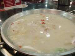 -老来福·非遗酸汤兔(凯旋路店)