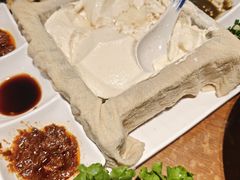 -95号酱骨·一块豆腐(展春园西路店)