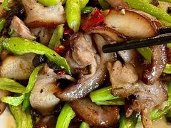 -老鼎万春卤菜(五代传承创始老店)