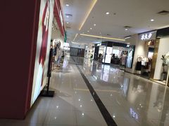 -港澳广场购物中心