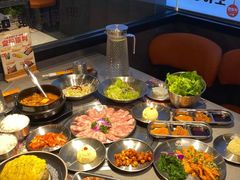 -明洞阿姨·韩式酱蟹烤肉·创意料理(三元桥店)