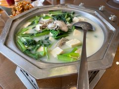 -赶海部落海鲜城(海阳路店)