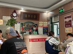 等位区-华春餐馆(鱼山路店)