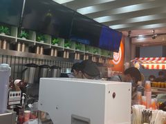 -CoCo都可(湖滨银泰店B区店)