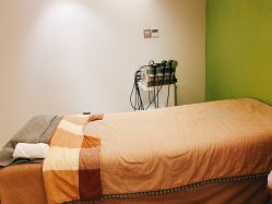 -诗丽华黛美容院