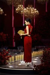 点击看大图 -艾拉·女王婚纱礼服馆