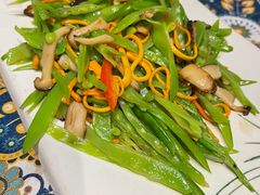 -云海肴·汽锅鸡·云南菜(天山百盛优客店)