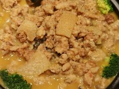 -艳阳天民俗村(公园路店)