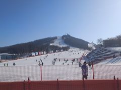-庙香山滑雪场