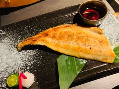 -铭牛烧肉·和牛海鲜自助(高新月牙湖店)