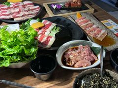 -山居屋炭火烧肉(厚街万达店)