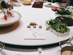 -红鼎豆捞·非遗鲍皇汤火锅(宝丰路店)