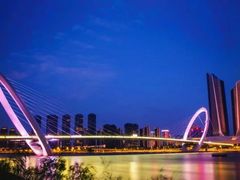 -南京眼步行桥