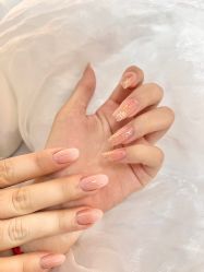 -爱纶美·美甲美睫半永久