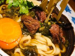 老坛酸菜牛肉面-好嫂子酱猪手•农家菜(学院南路店)