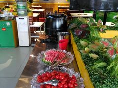 免费自助水果-钢管厂五区小郡肝串串香(滨江店)