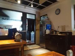 -丽虹云南过桥米线(兴工街店)
