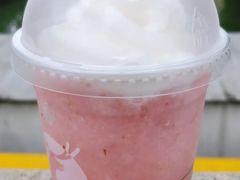 粉荔荔胶原酸奶冻-瑞幸咖啡(生命科学产业园店)