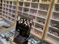 -沫芮眼镜·蔡司官方授权店(人民广场店)
