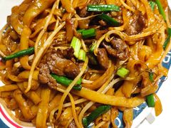 招牌干炒牛河-喜势点·糖沙翁手工茶点·本地人茶居(永庆坊店)