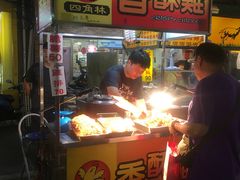 -六合夜市