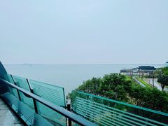 -上海滴水湖皇冠假日酒店
