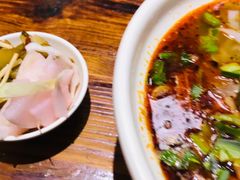 -遵义虾子张六羊肉粉(普陀路店)