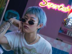 -变画·发型STUDIO