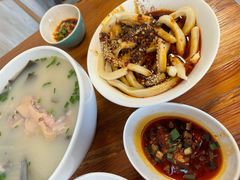 -中和裴氏蹄花(府河路店)