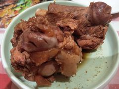 酱骨棒-东北哈尔滨酱骨头馆房掌柜铁锅炖