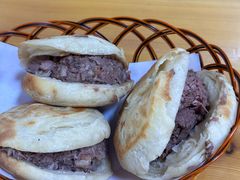 -闫家驴肉火烧(五四店)