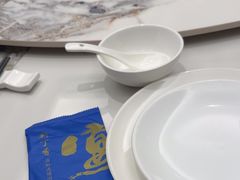 -新丁香海鲜酒店(银海商贸城店)