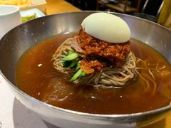 -唯成•韩国炭火烤肉 유성고기