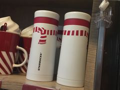 -星巴克(西藏路店)