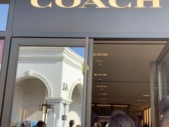 -COACH蔻驰(百联奥特莱斯广场店)