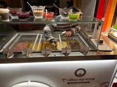 -飨食汇全日制餐厅·昆山皇冠假日酒店(九方店)
