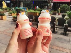 结完账后赠送的养乐多-喜来稀肉(虹泉路店)