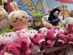 -名创优品(广州萝岗万达广场店)