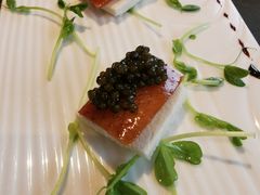 鱼子酱配烤鸭皮-晟永興烤鸭店(五道口店)