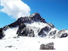 -玉龙雪山游客服务中心