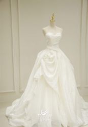 -LOVE SHINE婚纱·红鼎庄龙凤褂·妈妈装定制