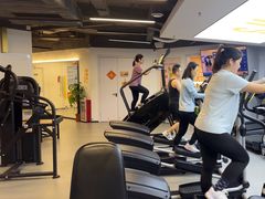 -超鹿运动(达信大厦店)