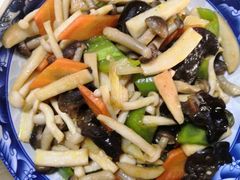 -爱月宝月嫂·育儿嫂(哈尔滨总店)