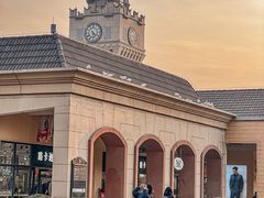 -王府井奥莱临潼小镇(临潼店)