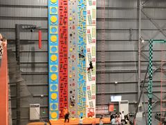-极限PLAY运动娱乐新世界·团建派对潮玩休闲馆·室内蹦极高空游乐园